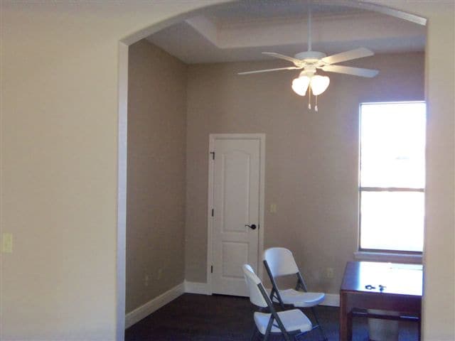 Foto del edificio - 2705 Fairmont Ave