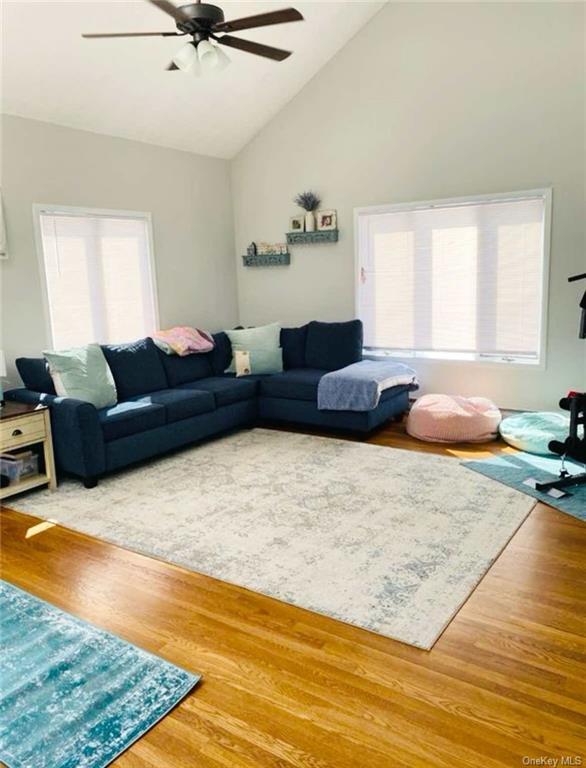 3030 Ferncrest Dr Unit B, Yorktown Heights, NY 10598 Room for Rent in