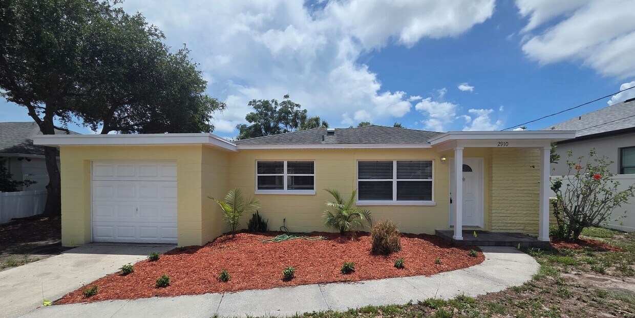 Charming 3 Bedroom Home in South Tampa's Ballast Point Neighborhood - Charming 3 Bedroom Home in South Tampa's Ballast Point Neighborhood