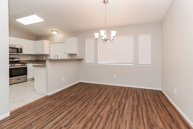 Building Photo - 3445 Golden Pedal St