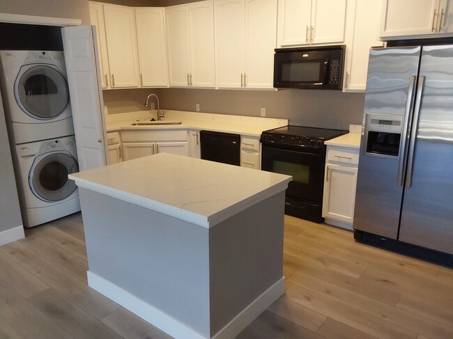 remodeled kitchen island - 3890 S Dayton St