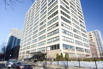 Building Photo - 4180 N Marine Dr