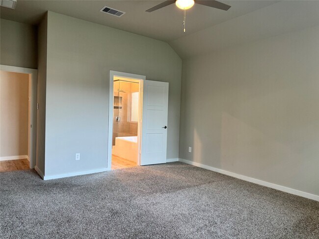 Building Photo - 10213 Prairie Creek Ln