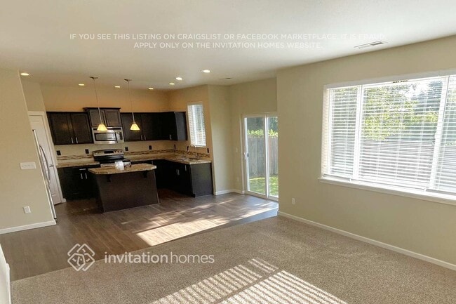 Building Photo - 16516 25th Ave Ct E