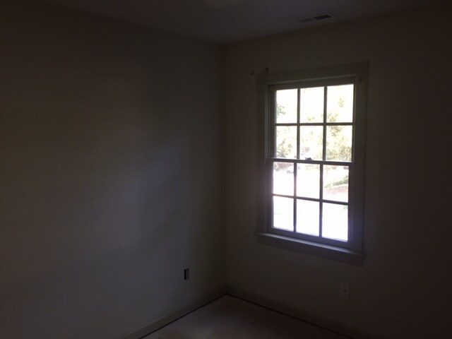 Foto del edificio - 4400 Labrador Dr