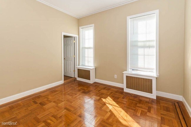 Foto del edificio - 1 br, 1 bath  - 312 Sherman Ave