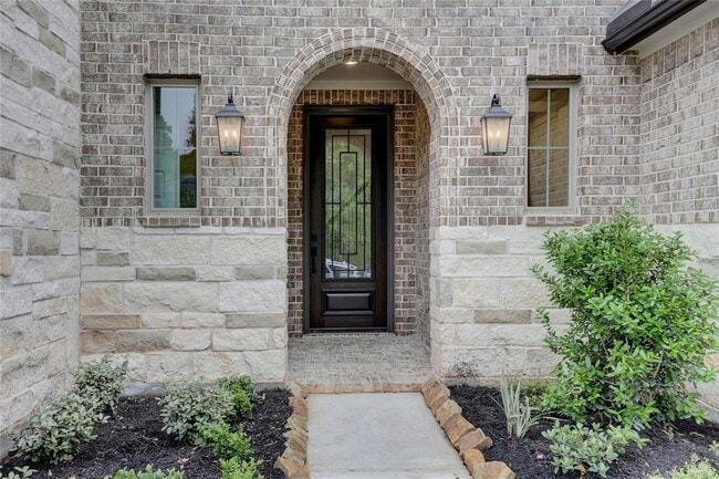 Building Photo - 651 Maple Creek Ct