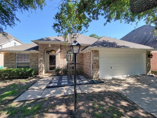 Building Photo - 12307 Shadowvista Dr