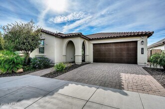 Building Photo - 7433 W Maya Way