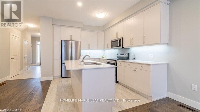 Photo du bâtiment - 689 Chelton Rd