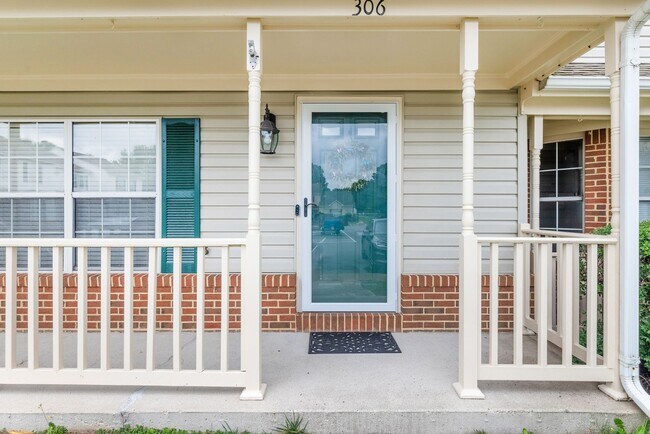 Foto del edificio - Townhouse, 2 bedroom, 2.5 baths in Yorktow...