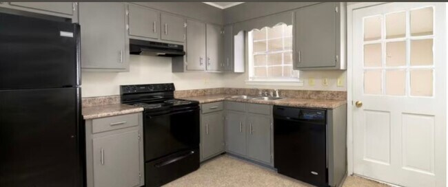 Foto del edificio - 632 E 33rd St