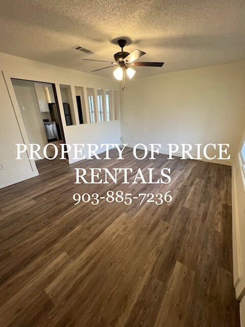 Sala de estar - 625 League St S