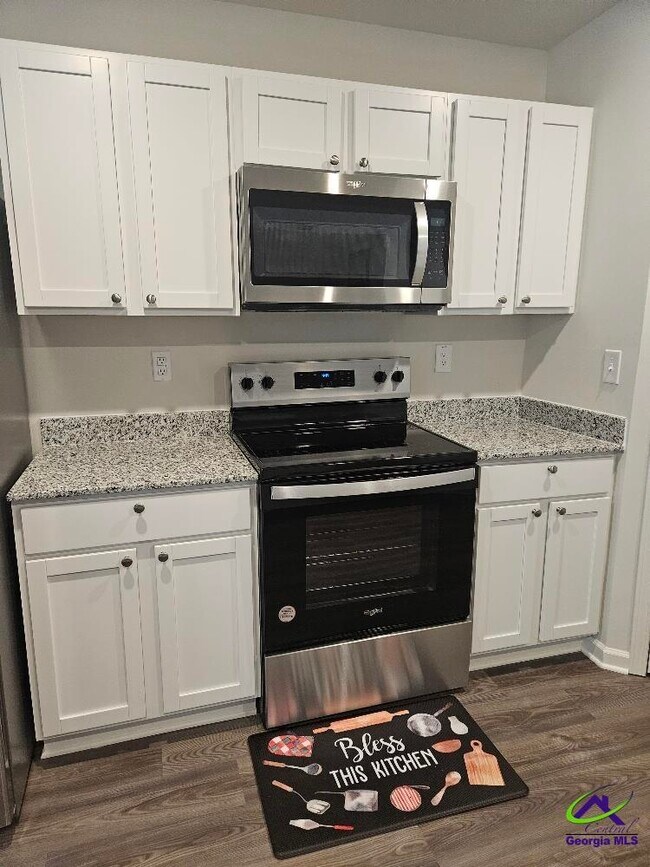 Foto del edificio - 328 Shady Ln
