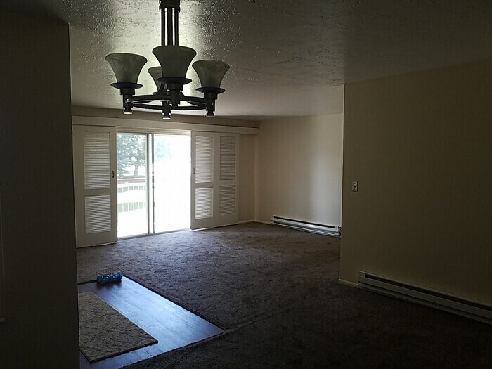 Primary Photo - 2916 Plumtree Dr