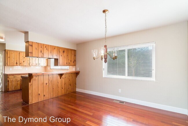 Foto del edificio - 3 br, 2 bath House - 5031 Woodyard Avenue