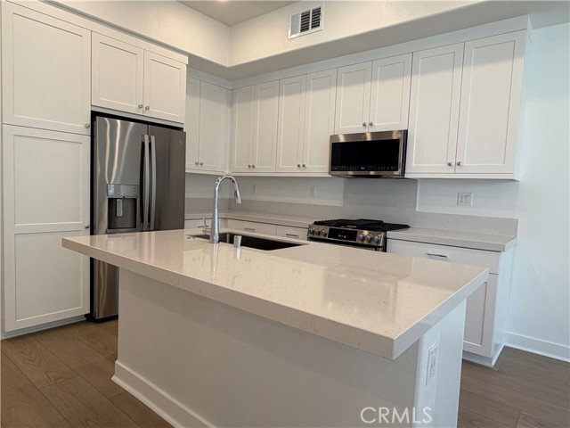 Foto del edificio - 1485 Snowberry Pl