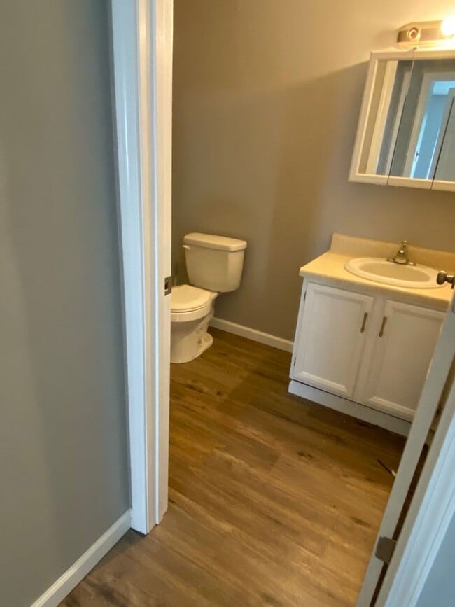 Foto del edificio - Remodeled 2 Bedroom Apt in Columbia, MO