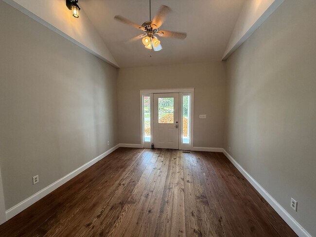 Foto del edificio - For Rent Davie County