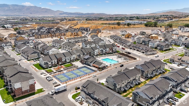 Building Photo - 1298 Sage Dr