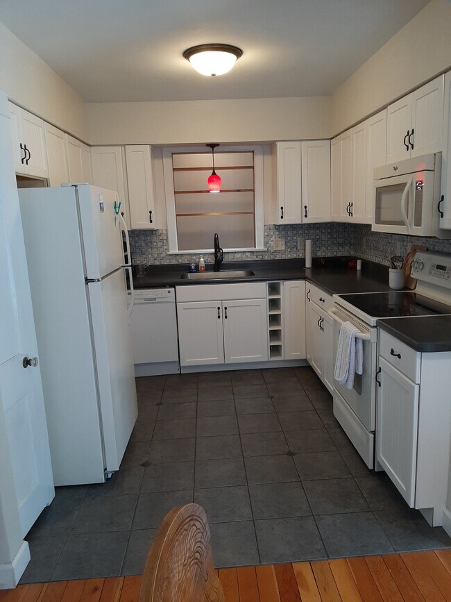 Foto del edificio - 105 N Downey St