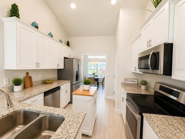 Foto del edificio - 4869 SW 115th St