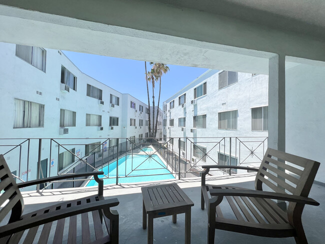 Foto del edificio - 1811 Tamarind Ave Los Angeles, CA 90028