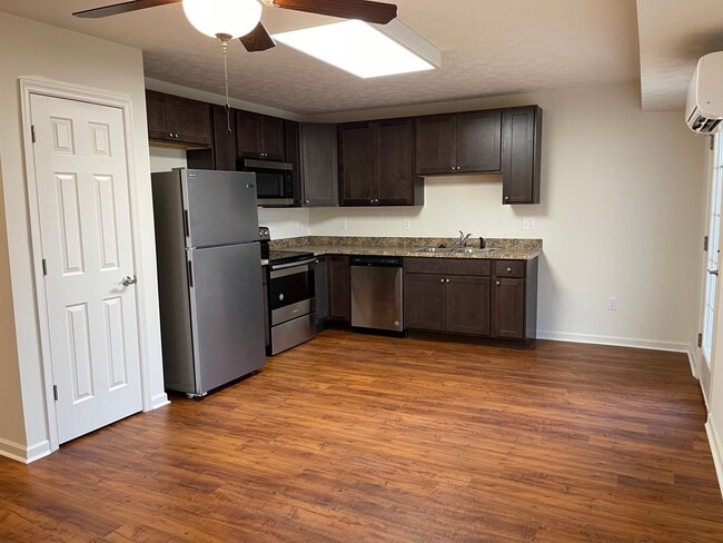 Photo - One Bedroom Garden Apartment