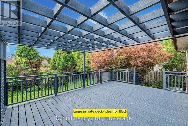 Building Photo - 443 Emerald Ave