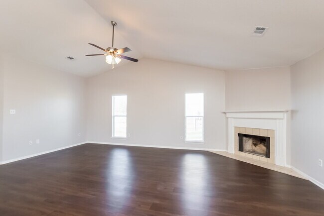 Foto del edificio - 7409 Dunbarton Dr