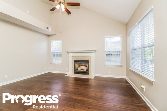Building Photo - 736 Woodcraft Dr