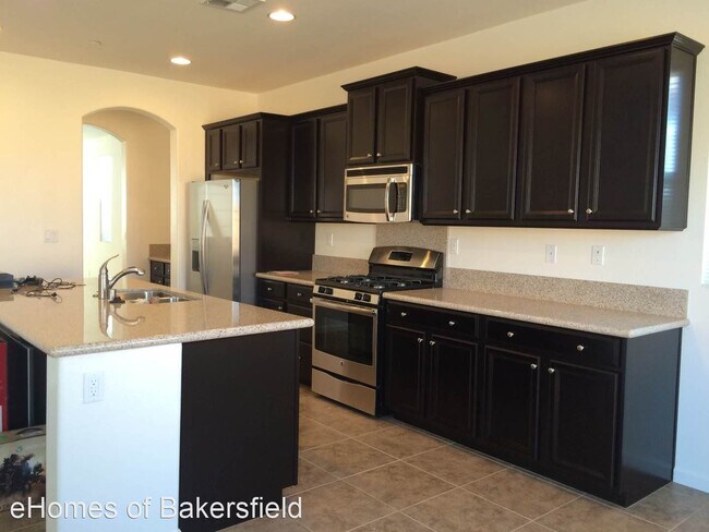 Building Photo - 4 br, 2 bath House - 6008 Moonstone Peak Dr