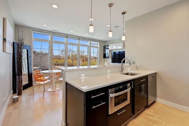 Building Photo - 1511 11th St NW