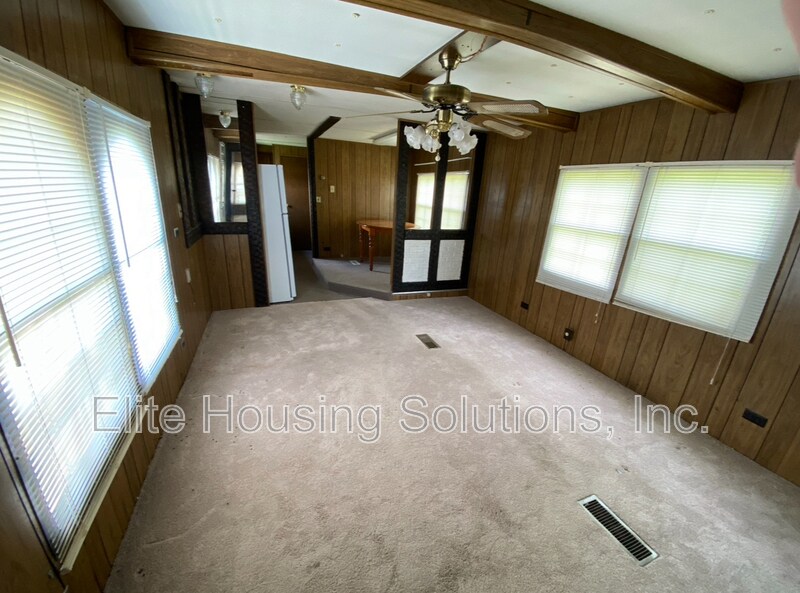 Foto principal - 1380 Old Stage Rd