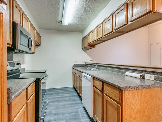Foto del edificio - 4602 Creek Ct