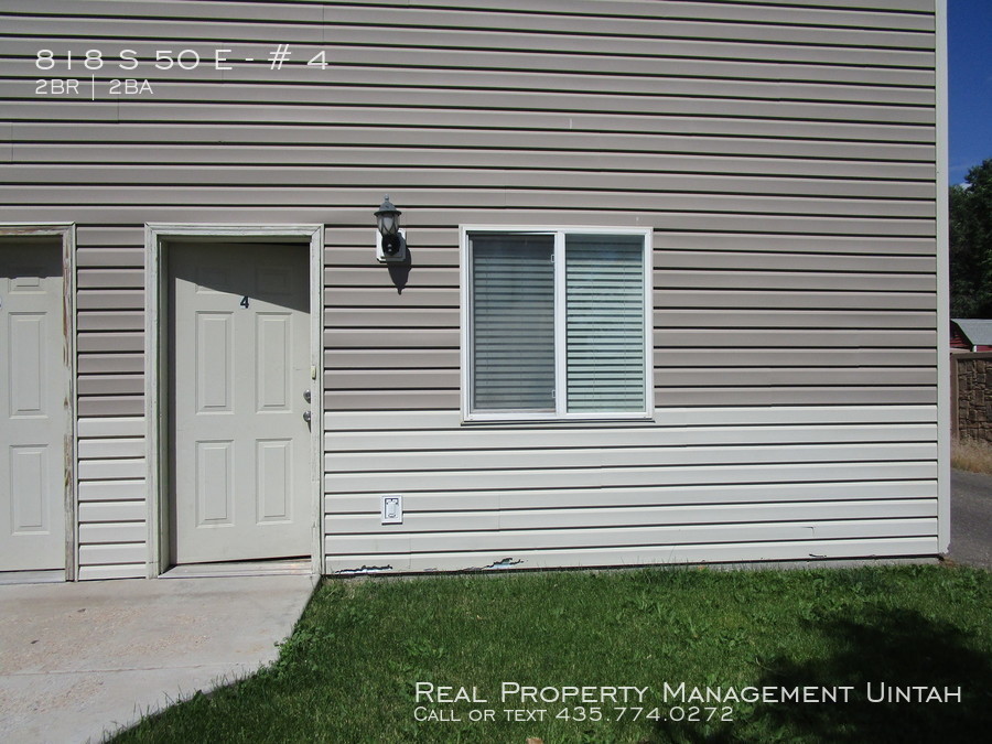 Primary Photo - 2 Bedroom 1.5 bathroom apartment.