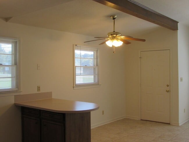 Building Photo - 6016 Pleasant Grove Rd