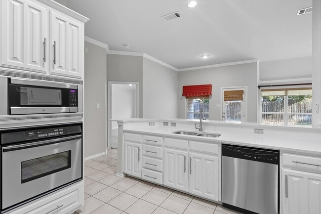 Foto del edificio - 4833 Heber Springs Trail