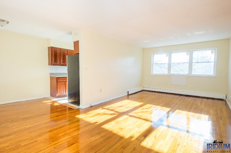 Foto principal - 133 Cleveland St