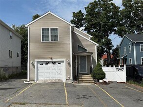 Building Photo - 7 Dosco Dr