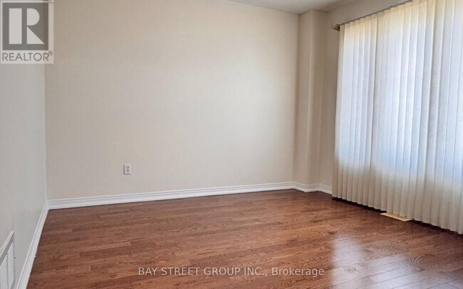 Photo du bâtiment - 110 William Booth Ave