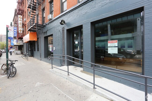 Building Photo - 109-111 Division St