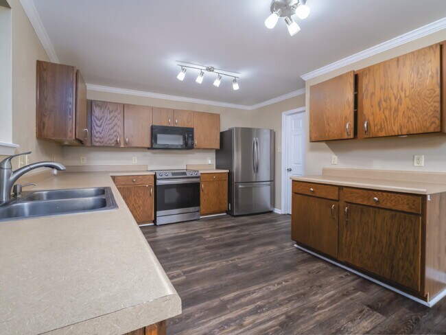 Foto del edificio - 910 Torsion Lane