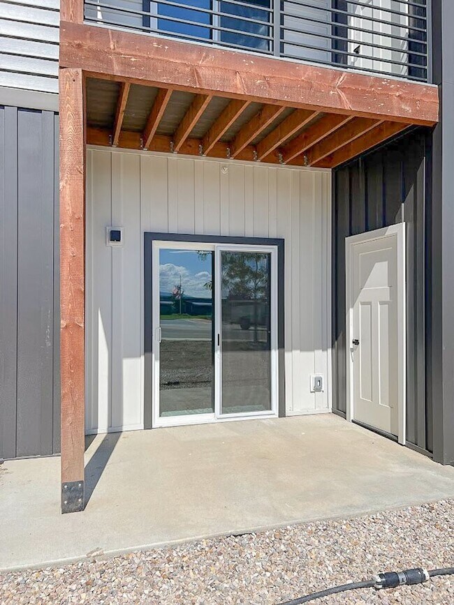 Foto del edificio - 2 bed/ 1.5 bath in Brand New Soldier Ridge Complex!