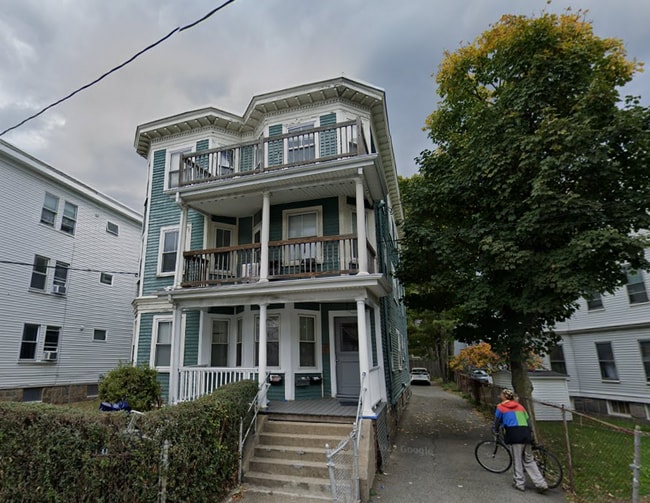Building Photo - 331 Faneuil St