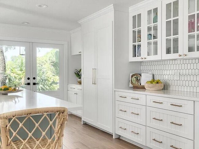 Foto del edificio - 1701 Sunset Dr