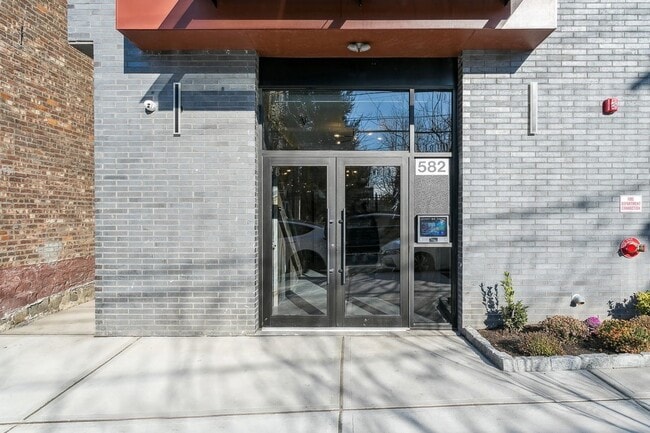 Building Photo - 582 66th St