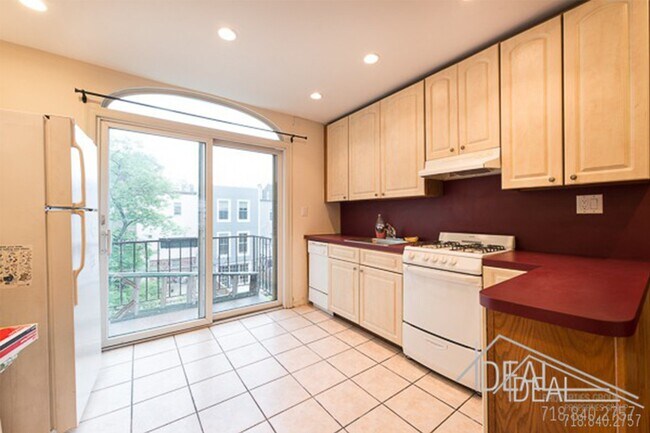 Foto del edificio - 355 9th St