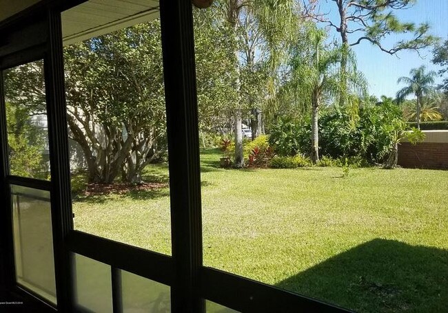 Foto del edificio - 957 Somerset Ln
