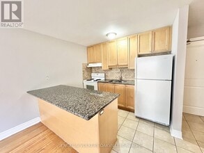 Building Photo - 9 Thirty Third St